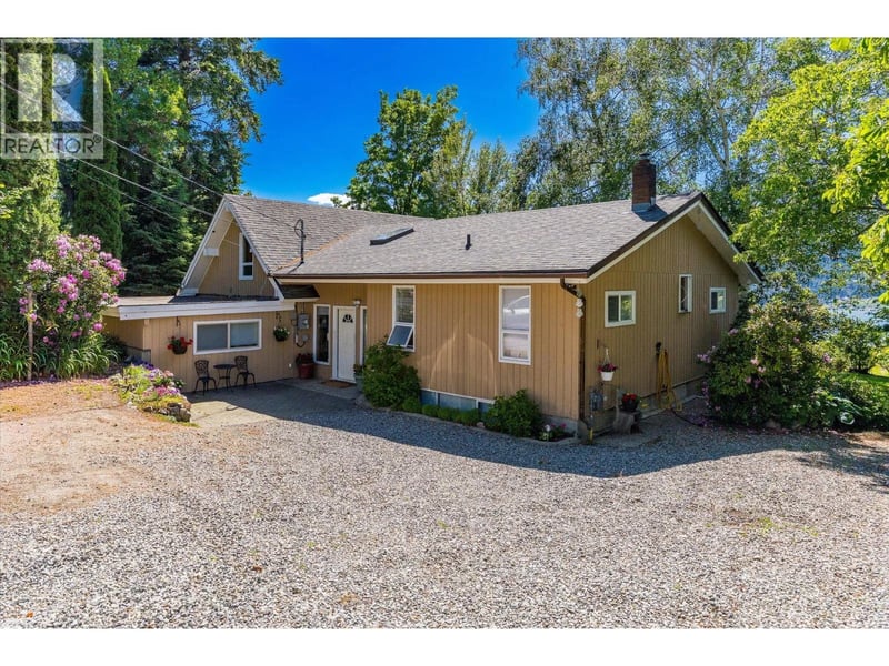 14924 Middle Bench Road, Lake Country, British Columbia, V4V2C4, Lake Country, British Columbia — photo 1 of 5