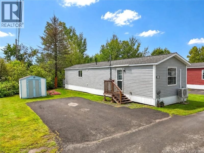 28 Douglas Crescent, New Maryland, New Brunswick, E3C1Y8, New Maryland, New Brunswick — photo 1 of 5