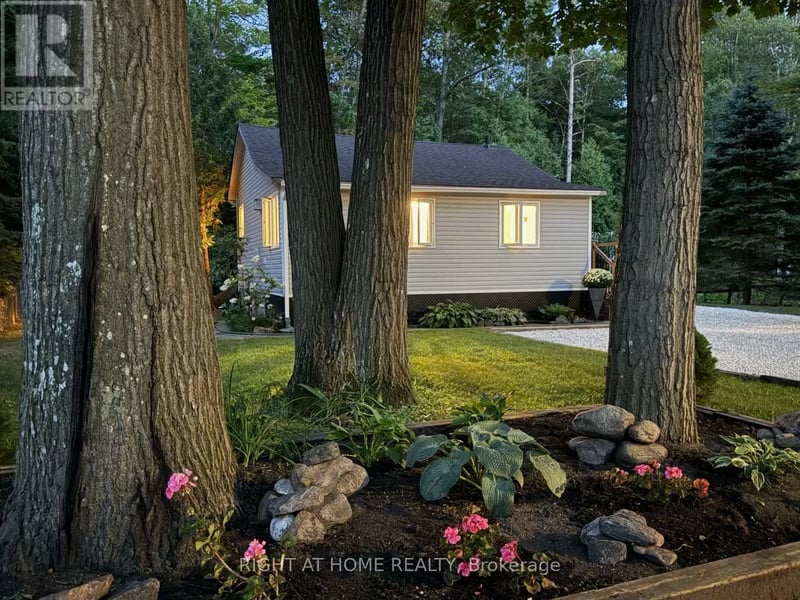 605 Oxbow Park Drive, Wasaga Beach, Ontario, L9Z2T9, Wasaga Beach, Ontario — photo 1 of 5