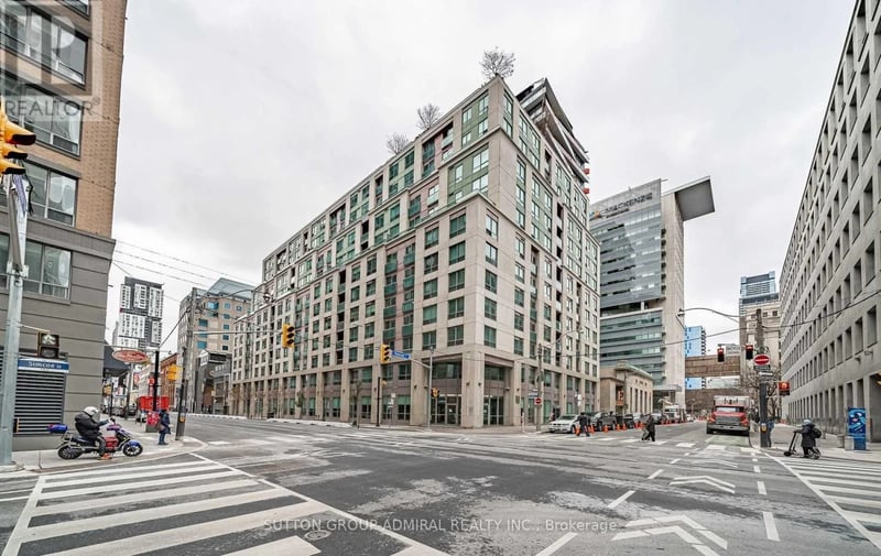 #722 168 Simcoe Street, Toronto (Waterfront Communities), Ontario, M5H4C9, Toronto (Waterfront Communities), Ontario — photo 1 of 5