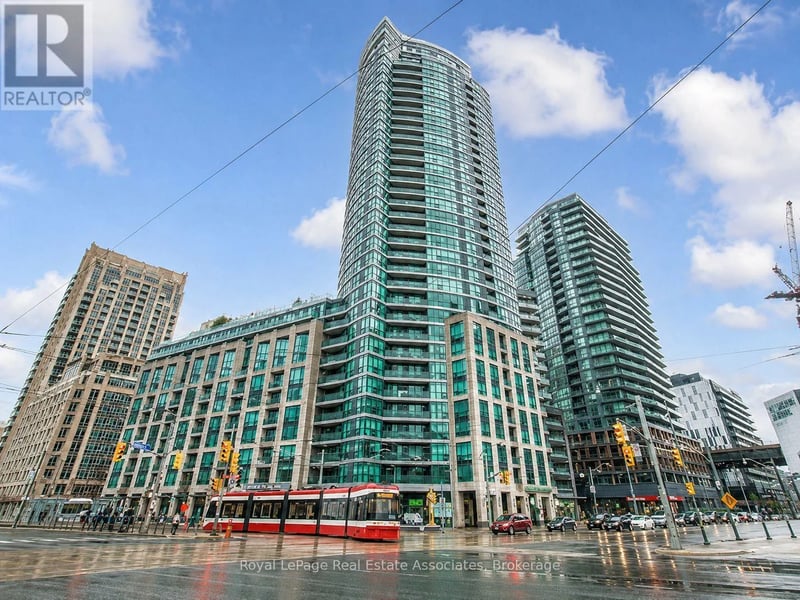 #311 600 Fleet Street, Toronto (Niagara), Ontario, M5V1B7, Toronto (Niagara), Ontario — photo 1 of 5