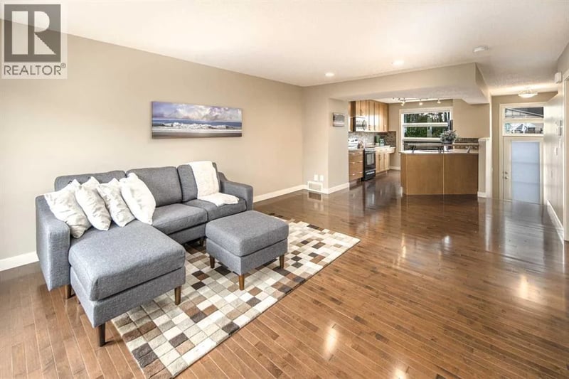 83 Aspen Hills Green Southwest, Calgary, Alberta, T3H0H6, Calgary, Alberta — photo 1 of 5