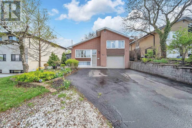122 Vista Boulevard, Mississauga (Streetsville), Ontario, L5M1V9, Mississauga (Streetsville), Ontario — photo 1 of 5