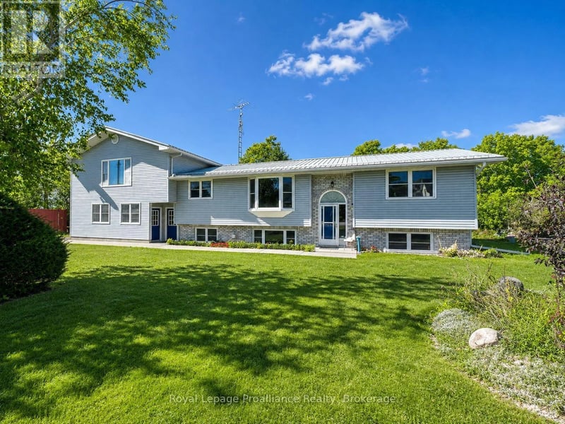 444 County Road 19, Prince Edward County (Ameliasburg Ward), Ontario, K0K1A0, Prince Edward County (Ameliasburg Ward), Ontario — photo 1 of 5