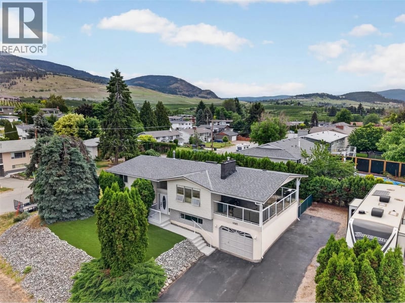 1685 Jonathan Road, Kelowna, British Columbia, V1P1A7, Kelowna, British Columbia — photo 1 of 5