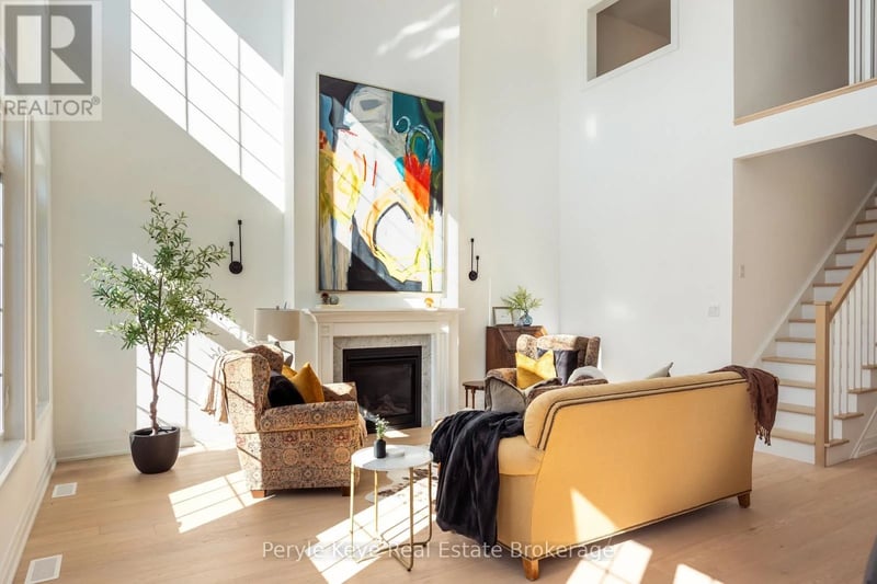 12 Leeds Court, Bracebridge (Monck (Bracebridge)), Ontario, P1L0B7, Bracebridge (Monck (Bracebridge)), Ontario — photo 1 of 5