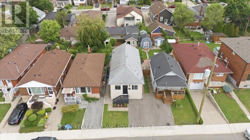 22 Delena Avenue North, Hamilton (McQuesten), Ontario, L8H6B4, Hamilton (McQuesten), Ontario — photo 1 of 5