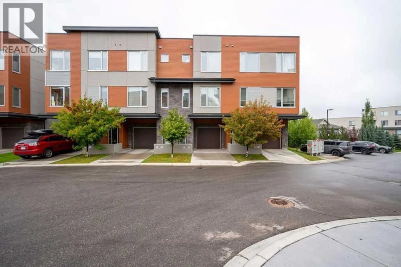 84 Shawnee Common Southwest, Calgary, Alberta, T2Y0P9, Calgary, Alberta — photo 1 of 5