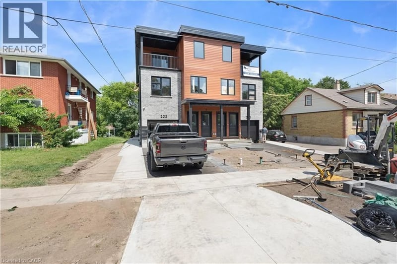 #4 220 HEIMAN Street, Kitchener, Ontario, N2M3M3, Kitchener, Ontario — photo 1 of 5