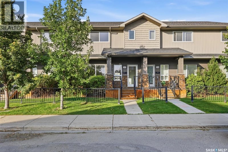 360 Willowgrove LANE, Saskatoon, Saskatchewan, S7W0H7, Saskatoon, Saskatchewan — photo 1 of 5