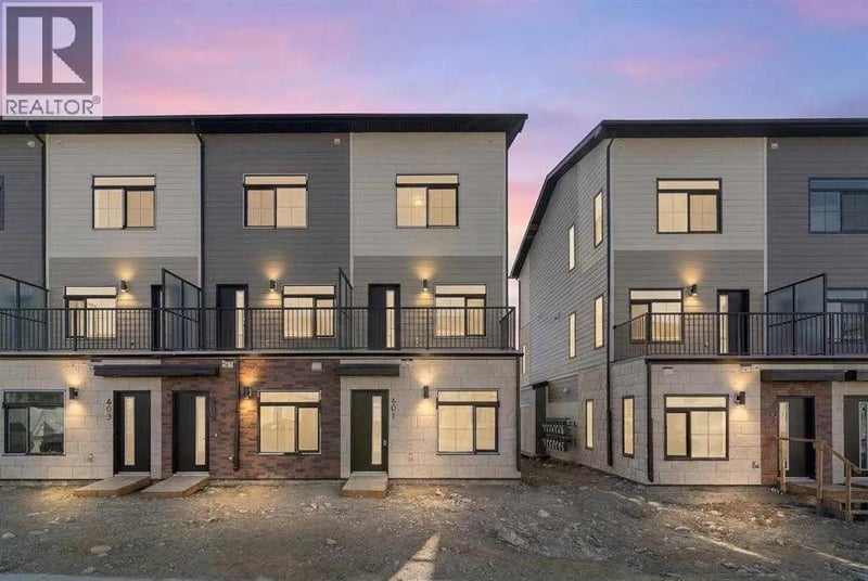 156 Park Street, Cochrane, Alberta, T4C3H3, Cochrane, Alberta — photo 1 of 5