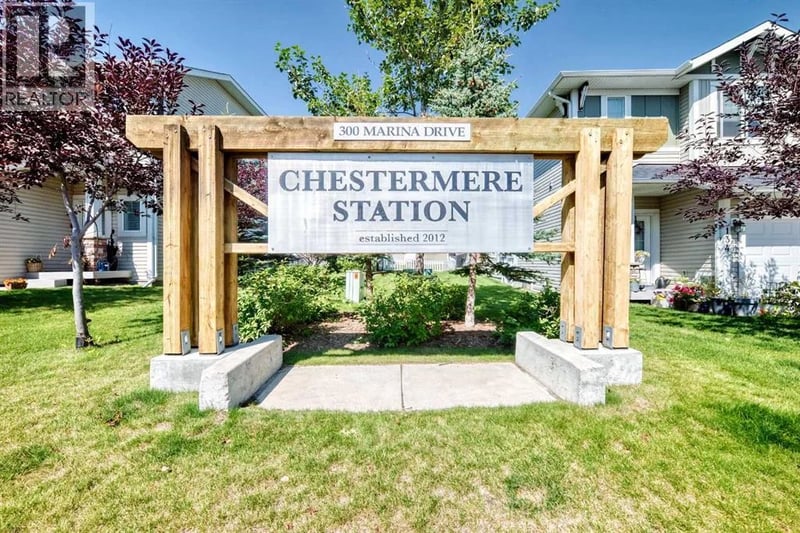 300 Marina Drive, Chestermere, Alberta, T1X0P6, Chestermere, Alberta — photo 1 of 5