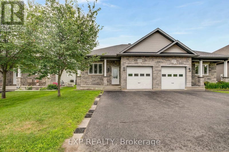 233 Belfort Street, Russell, Ontario, K0A1W0, Russell, Ontario — photo 1 of 5