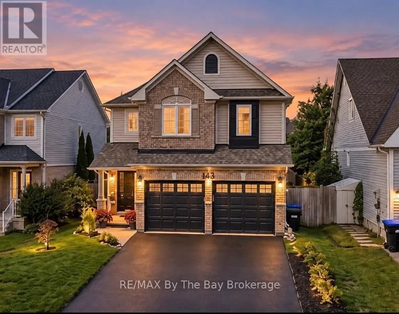 84 Wesley Avenue, Wasaga Beach, Ontario, L9Z0B9, Wasaga Beach, Ontario — photo 1 of 5
