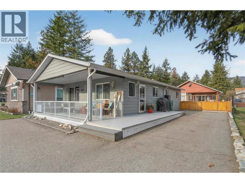 206 Falcon Avenue, Vernon, British Columbia, V1H2A1, Vernon, British Columbia — photo 1 of 5