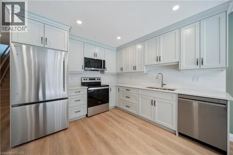 #B 53 FRANKLIN Street, Brantford, Ontario, N3R1T2, Brantford, Ontario — photo 1 of 5