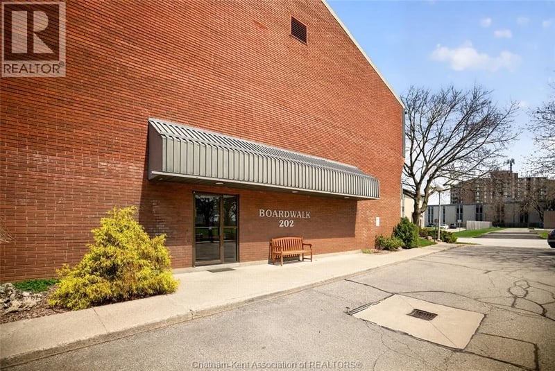#306 202 CAMPUS Parkway, Chatham, Ontario, N7M4Y1, Chatham, Ontario — photo 1 of 5