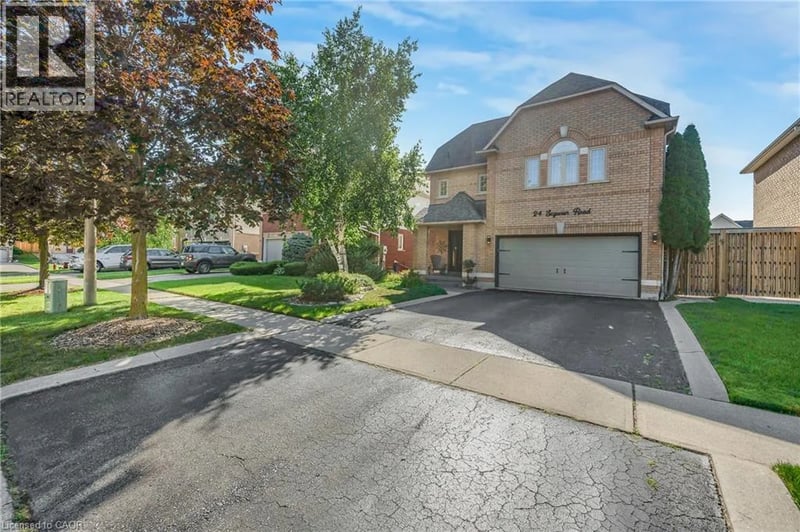 24 SEGWUN Road, Waterdown, Ontario, L8B0K2, Waterdown, Ontario — photo 1 of 5