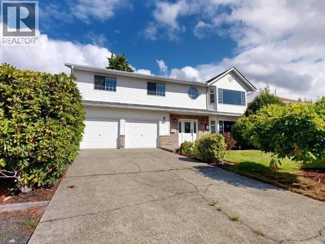 7183 TOBA STREET, Powell River, British Columbia, V8A5M7, Powell River, British Columbia — photo 1 of 5