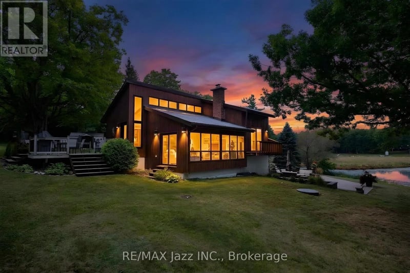 144 Long Island, Otonabee-South Monaghan, Ontario, K9J6X8, Otonabee-South Monaghan, Ontario — photo 1 of 5