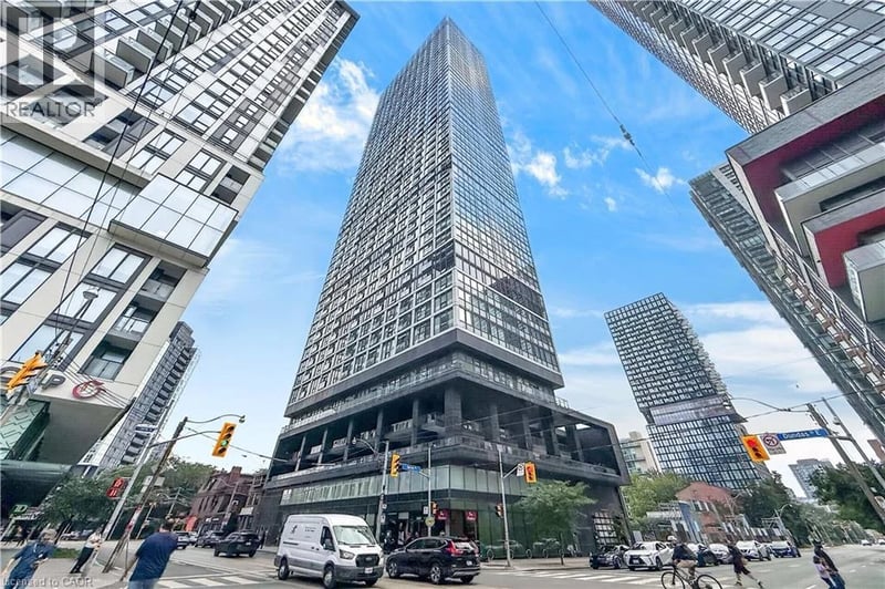 #807 181 DUNDAS Street East, Toronto, Ontario, M5A1Z4, Toronto, Ontario — photo 1 of 5