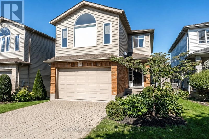 10 Buckingham Drive, Stratford, Ontario, N5A7Z9, Stratford, Ontario — photo 1 of 5