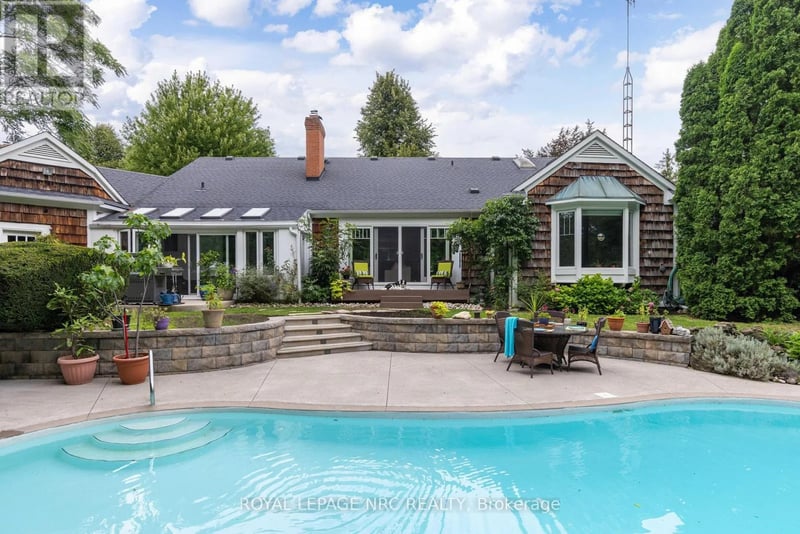 7 Christopher Street, Niagara-on-the-Lake (Town), Ontario, L0S1J0, Niagara-on-the-Lake (Town), Ontario — photo 1 of 5