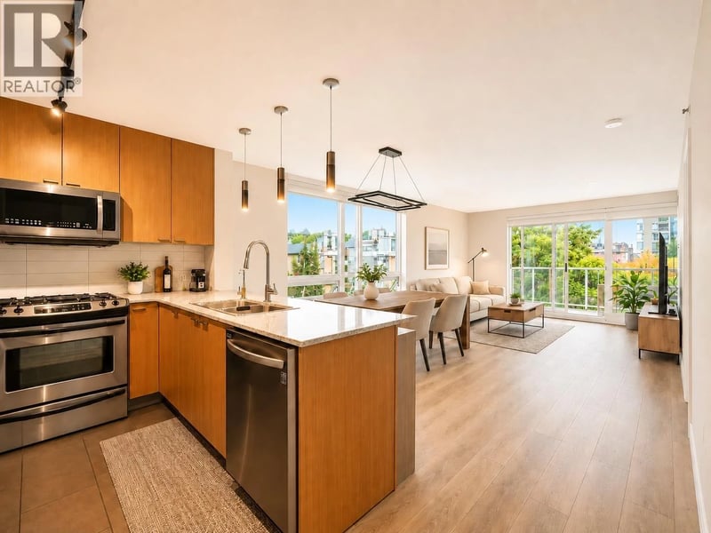 #701 39 SIXTH Street, New Westminster, British Columbia, V3L0B3, New Westminster, British Columbia — photo 1 of 5