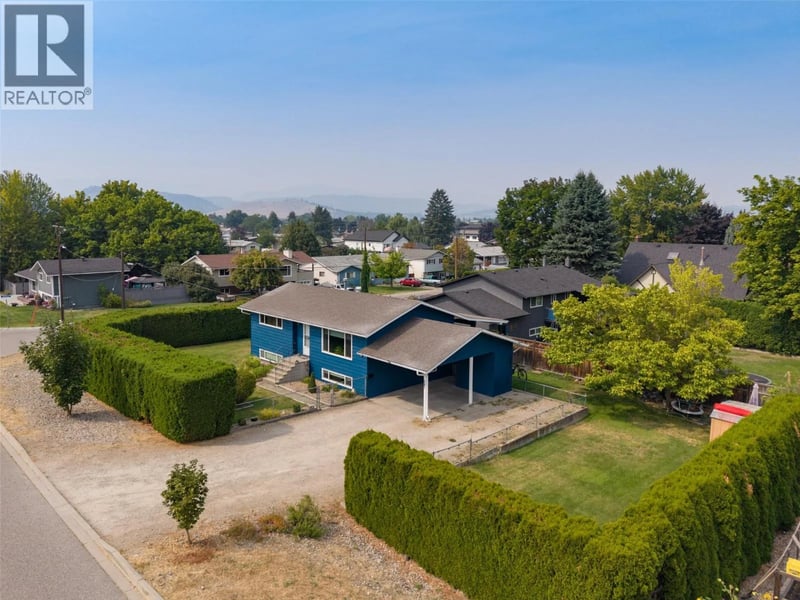 680 Myron Road, Kelowna, British Columbia, V1X5K2, Kelowna, British Columbia — photo 1 of 5