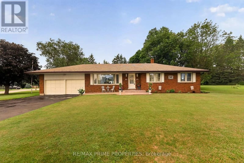 19011 Ninth Line, East Gwillimbury (Mt Albert), Ontario, L0G1M0, East Gwillimbury (Mt Albert), Ontario — photo 1 of 5
