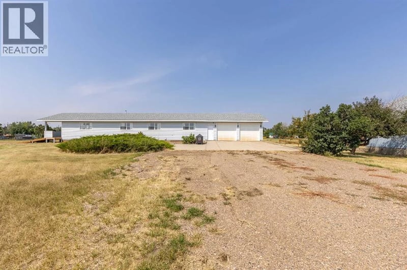 110 Blayney Avenue, Barons, Alberta, T0L0G0, Barons, Alberta — photo 1 of 5