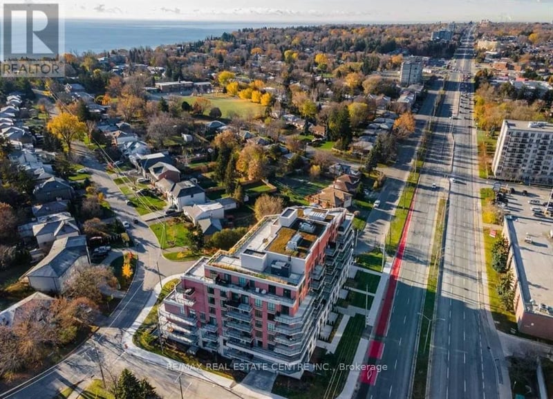 #105 3655 Kingston Road, Toronto (Scarborough Village), Ontario, M1M1S2, Toronto (Scarborough Village), Ontario — photo 1 of 5