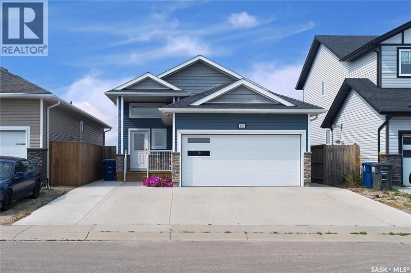 439 Labine CRESCENT, Saskatoon, Saskatchewan, S7L5Y5, Saskatoon, Saskatchewan — photo 1 of 5