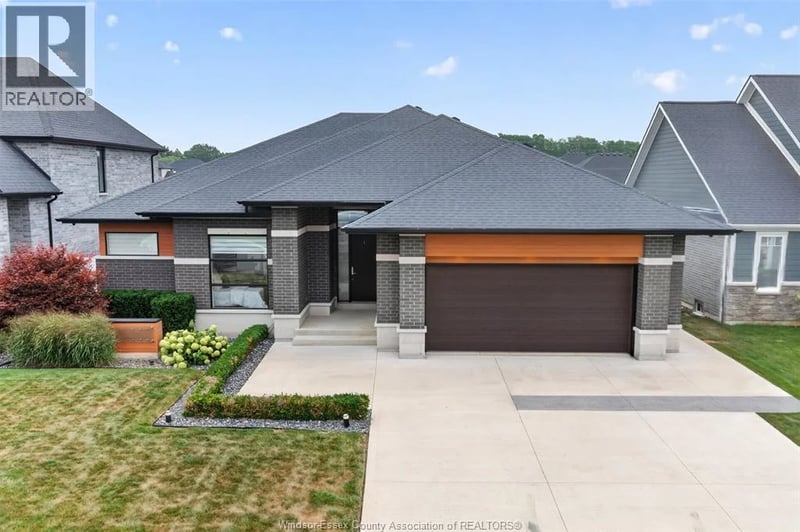 212 RAFIH Crescent, Lakeshore, Ontario, N0R1A0, Lakeshore, Ontario — photo 1 of 5