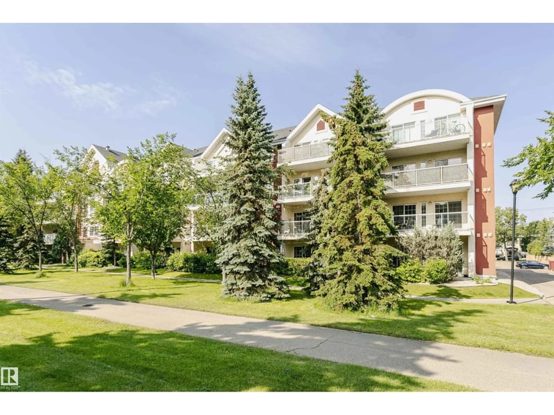 #106 12110 106 AV NW, Edmonton, Alberta, T5N4R9, Edmonton, Alberta — photo 1 of 5