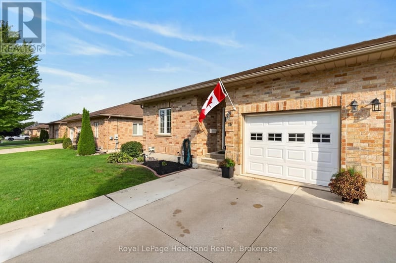 16 Somerset Street, South Huron (Exeter), Ontario, N0M1S2, South Huron (Exeter), Ontario — photo 1 of 5