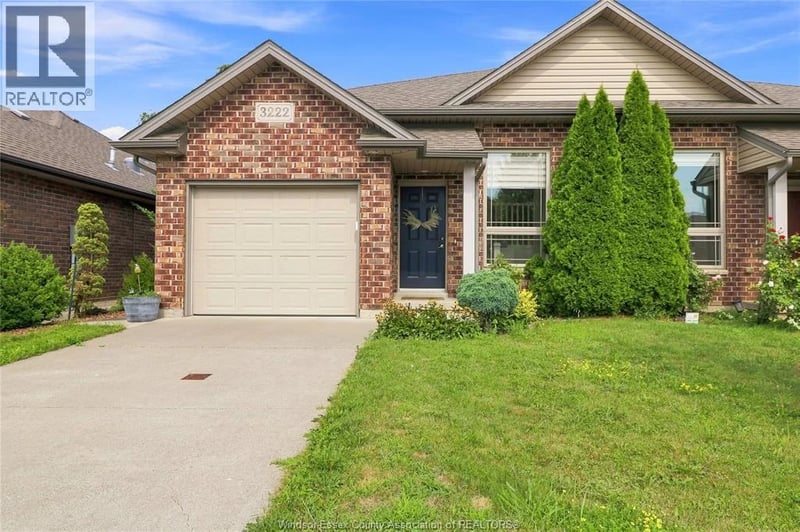 3222 SEVILLE Avenue, Windsor, Ontario, N8N0A4, Windsor, Ontario — photo 1 of 5