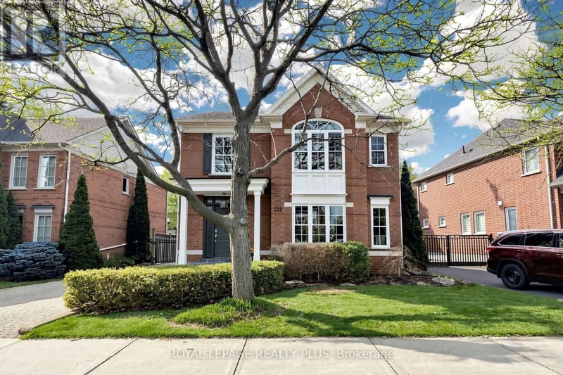 239 Westfield Trail, Oakville (RO River Oaks), Ontario, L6H6H8, Oakville (RO River Oaks), Ontario — photo 1 of 5