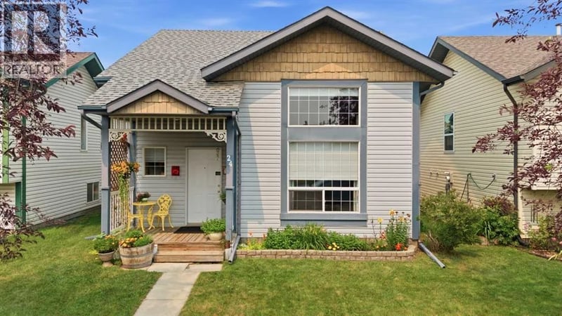 24 kelly Street, Red Deer, Alberta, T4P3S9, Red Deer, Alberta — photo 1 of 5