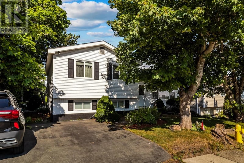 346 Canada Drive, St. John's, Newfoundland & Labrador, A1E4R6, St. John's, Newfoundland & Labrador — photo 1 of 5