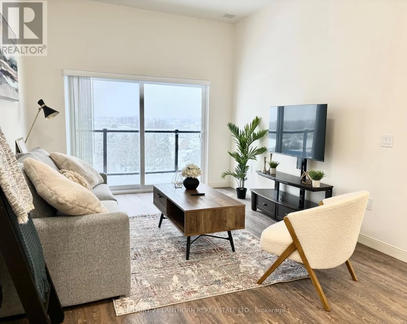 #324 135 Station Street, Belleville (Belleville Ward), Ontario, K8N2S9, Belleville (Belleville Ward), Ontario — photo 1 of 5