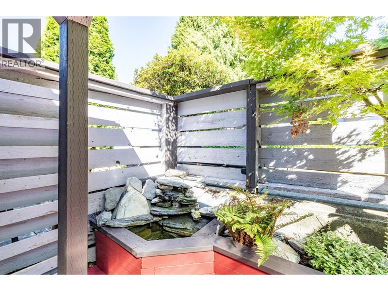 987 HOWIE Avenue, Coquitlam, British Columbia, V3J1T1, Coquitlam, British Columbia — photo 1 of 5