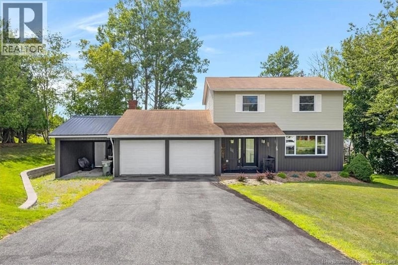 16 Braun Crescent, Quispamsis, New Brunswick, E2E1A6, Quispamsis, New Brunswick — photo 1 of 5