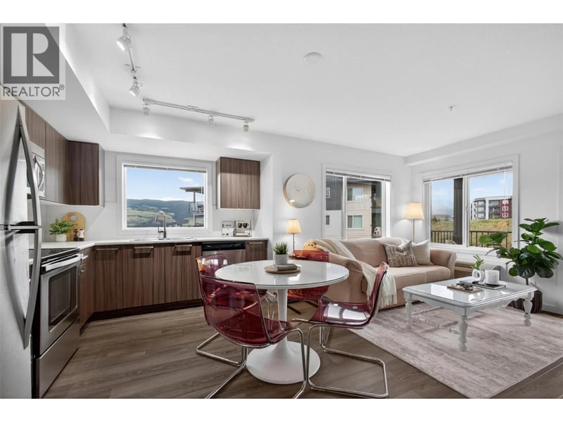 #312 881 Academy Way, Kelowna, British Columbia, V1V0A2, Kelowna, British Columbia — photo 1 of 5