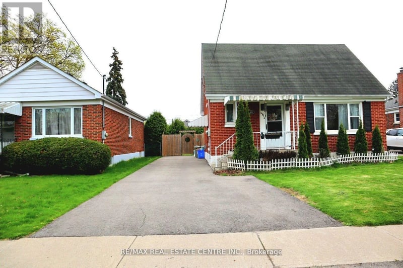 401 Elgin St Street East, Oshawa (O'Neill), Ontario, L1G1V1, Oshawa (O'Neill), Ontario — photo 1 of 5