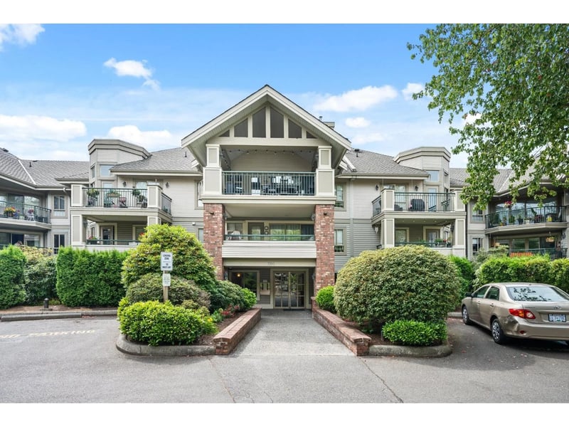 #202 22015 48 Avenue, Langley, British Columbia, V3A8L3, Langley, British Columbia — photo 1 of 5