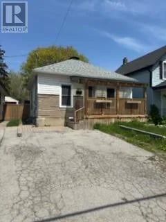 182 Bloor Street West, Oshawa (Lakeview), Ontario, L1J1P7, Oshawa (Lakeview), Ontario — photo 1 of 5