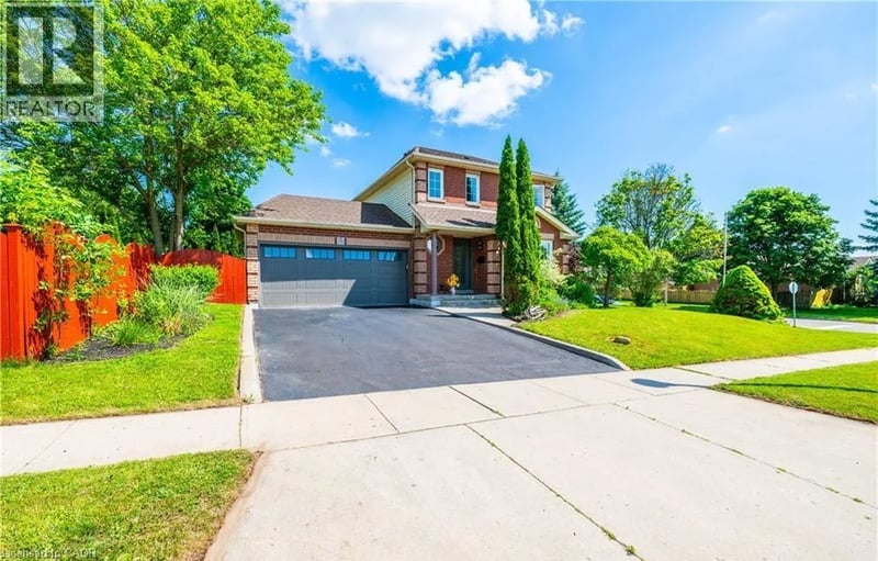 191 STIRLING MACGREGOR Drive, Cambridge, Ontario, N1S4Z8, Cambridge, Ontario — photo 1 of 5