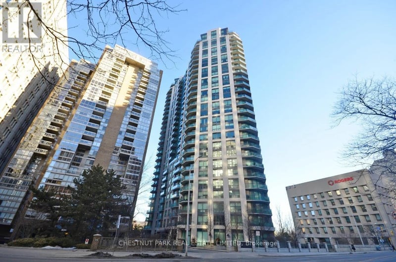 #506 300 Bloor Street East, Toronto (Rosedale-Moore Park), Ontario, M4W3Y2, Toronto (Rosedale-Moore Park), Ontario — photo 1 of 5