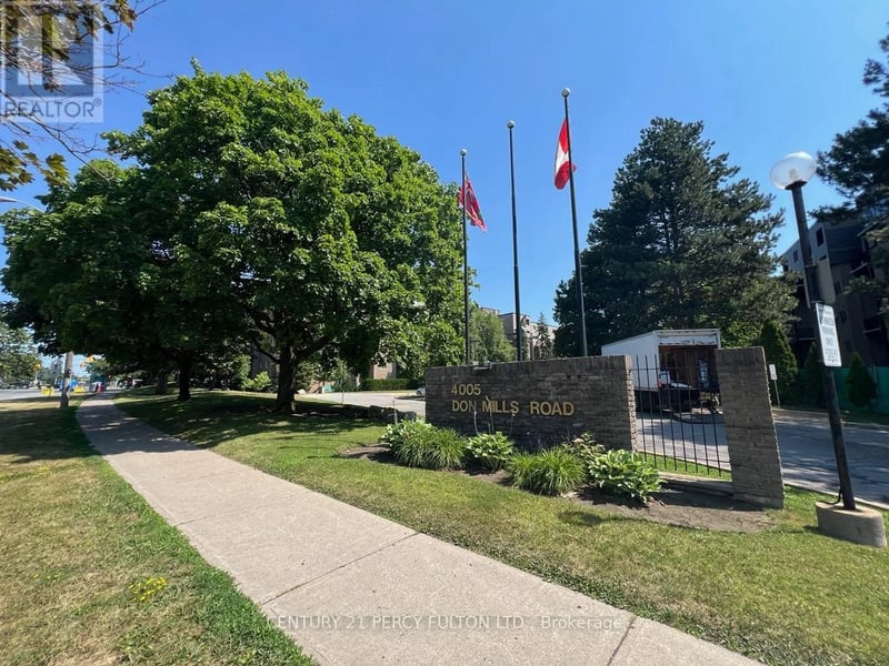 #228 4005 Don Mills Road, Toronto (Hillcrest Village), Ontario, M2H3J9, Toronto (Hillcrest Village), Ontario — photo 1 of 5